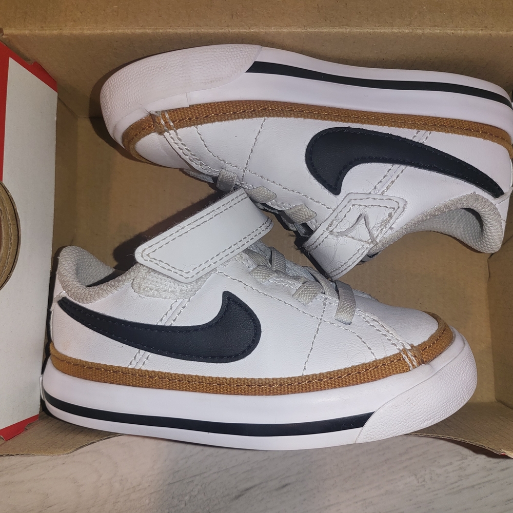 Nike Court Legacy --White and Black Sneakers with Velcro Closure